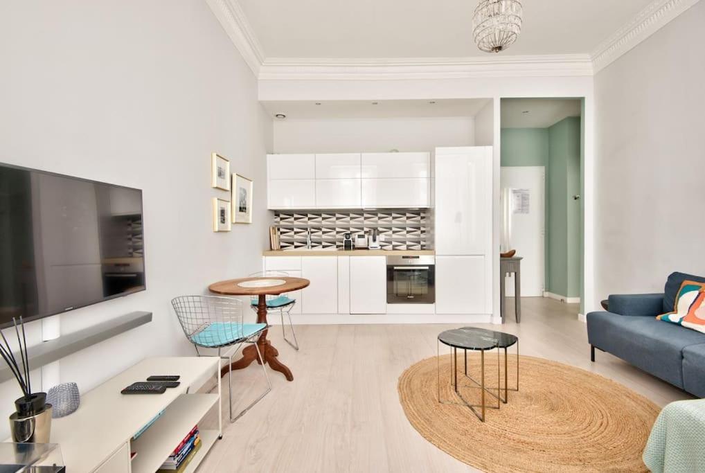 Very Nice 2P With All Comfort, City Center Ac/Wifi Екстер'єр фото