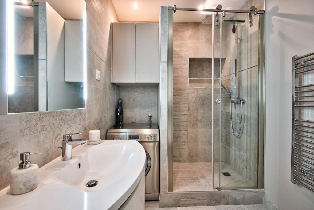 Very Nice 2P With All Comfort, City Center Ac/Wifi Екстер'єр фото